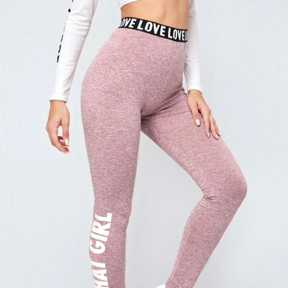 Letter graphic leggings